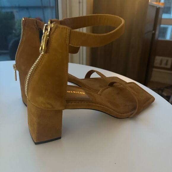 NWB Good American Block Heel Square Toe Sandals in Amber, Size 10 - Picture 6 of 12